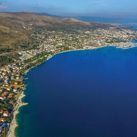 Lovely In Seget Donji Apartman Trogir