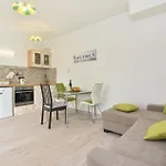 Lejlighed Lovely In Seget Donji Trogir