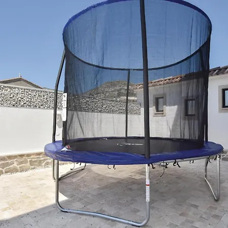 Lovely In Seget Donji Appartamento