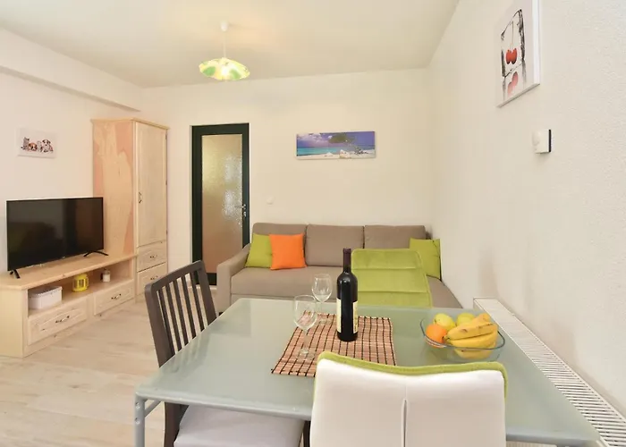 Appartement Lovely In Seget Donji